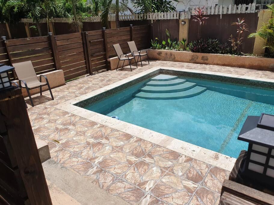 Central Upscale New Kingston Apt With Pool Экстерьер фото